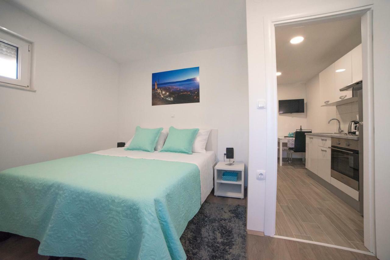Luxury Apartments Petrovac Sinj Exterior photo