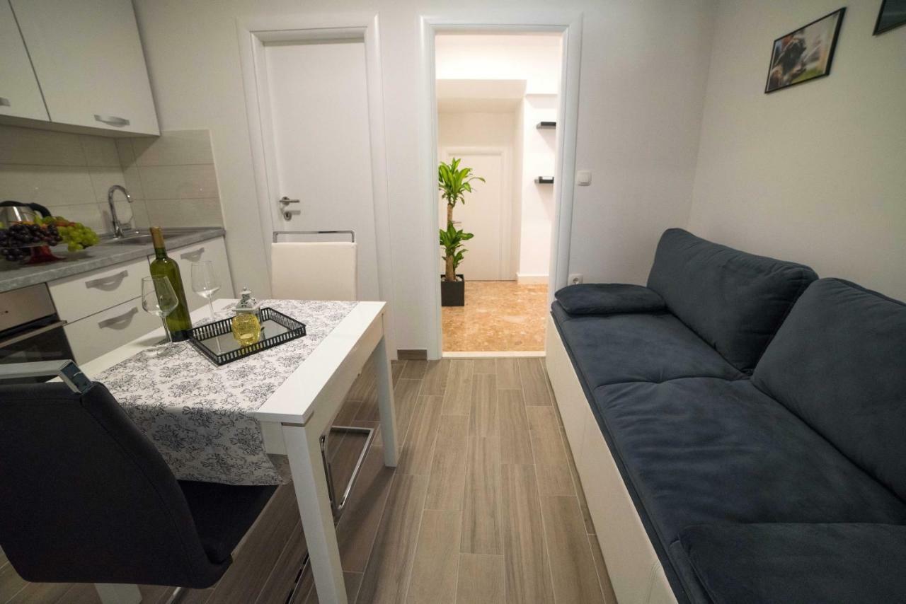Luxury Apartments Petrovac Sinj Exterior photo